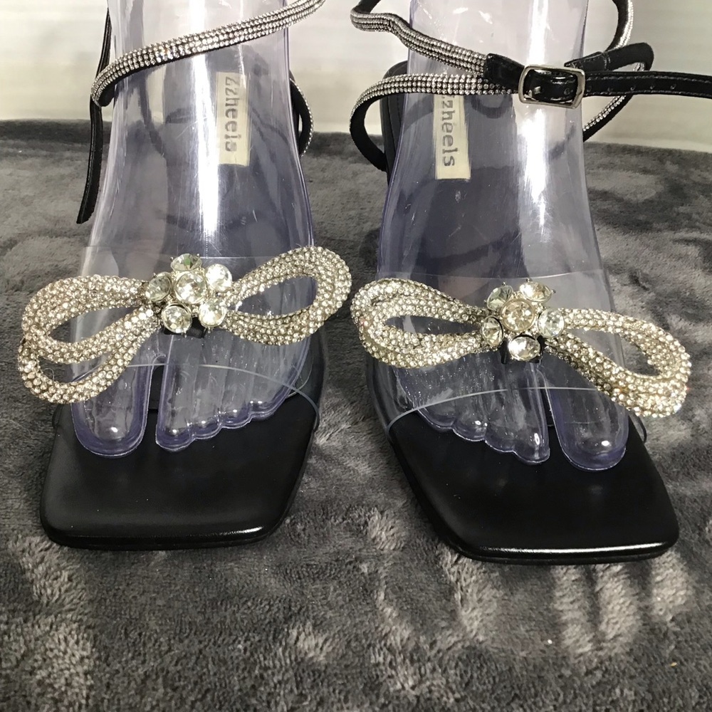Zzheels Women’s Open Toe Black With Rhinestones Shaped In Bows Size 6‎